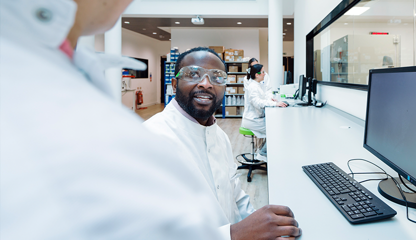 OXB-Investors-Analyst-image-grid-1-832x480px